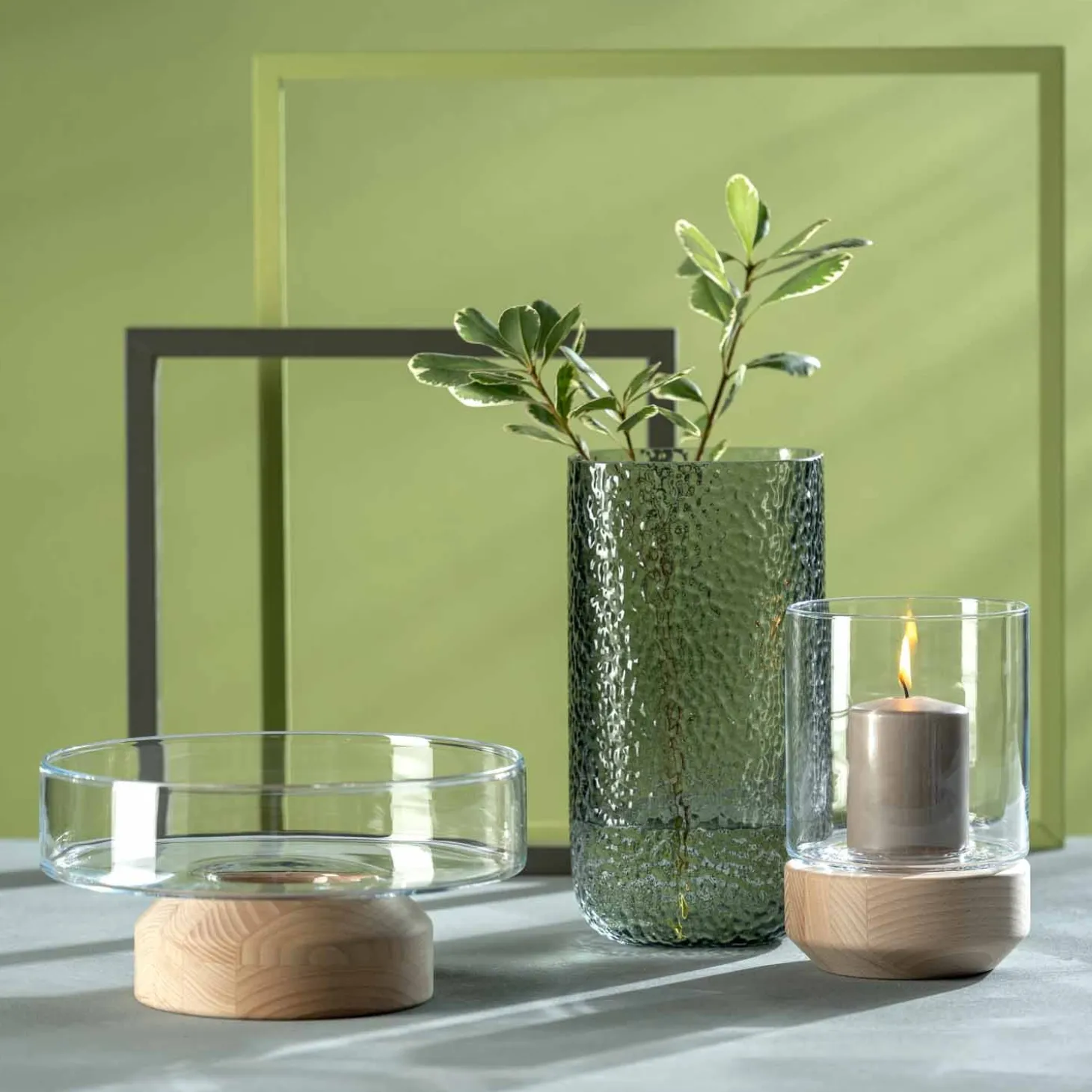 Schale LEGNO 27 cm auf Holzsockel